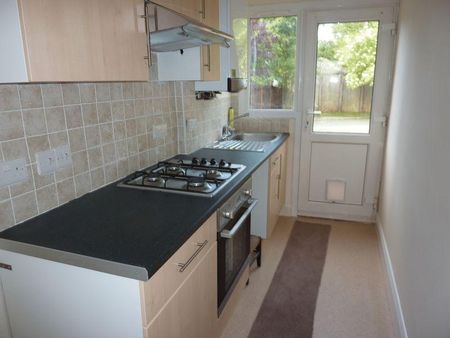 3 bedroom end of terrace house to rent - Photo 5