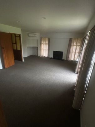 Spacious 4 Bedroom Home in Tranquil Wainui - Photo 1