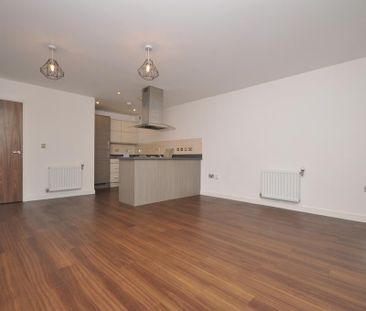 2 bedroom flat to rent - Photo 3