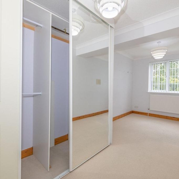 5 bedroom detached house to rent - Photo 1