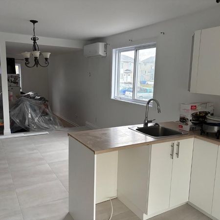 Logement 5 1/2 ste therese - Photo 4