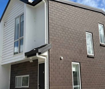 Near new 2 Bedroom Townhouse - Photo 3