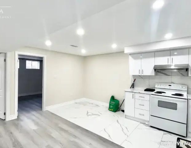 2-179 Sutherland Ave, Bradford West Gwillimbury, Ontario L3Z 4H6 | 179 Sutherland Avenue, Bradford West Gwillimbury - Photo 1