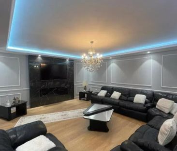 APARTAMENT 3 CAMERE | 140MP | FALEZA NORD | APROAPE DE MARE - Photo 3