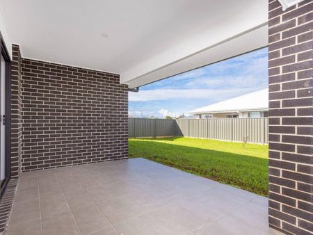 For Rent – Brand New Family Home in Emerald Fields, Old Bar - Photo 3