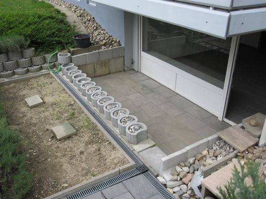 ***Schicke Einzimmerwohnung mit Blick ins grüne und sonniger Terrasse*** - Photo 1