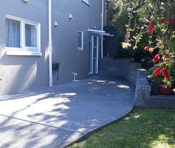 1 bedroom Unit - Newly Renovated - Fully Furnished - Photo 5