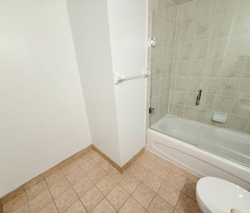 For Lease - 39 Oneida Crescent Unit# 308, Richmond Hill, Ontario - Photo 6
