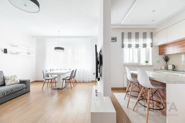 Warszawa Bielany, ul. płk. Mieczysława Niedzielskiego "Żywiciela" - Photo 1