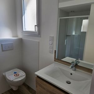 Location Appartement 3 pièces 64m² - Photo 3