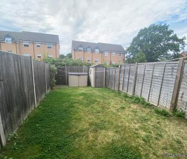 3 bedroom property to rent in Borehamwood - Photo 5