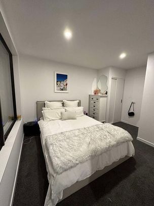 Lyall Bay, 3 bedrooms - Photo 1