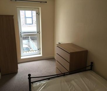 4 bedroom townhouse to rent - Photo 6
