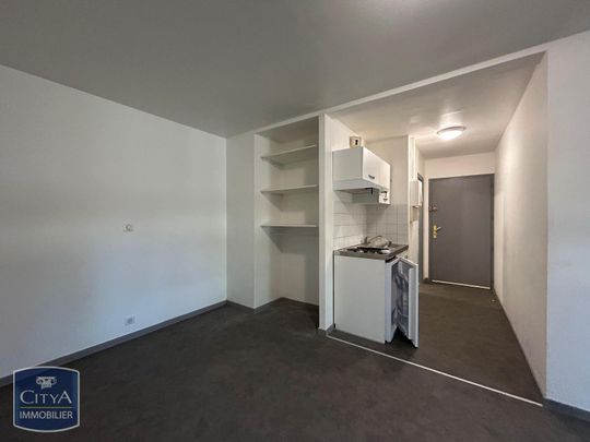 Location Appartement 1 pièce 24m² NIORT 79000 - Photo 1