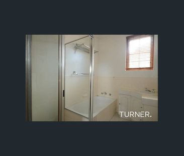 Two Bedroom Townhouse Brand New Modern Kitchen & Brand New Carpet T... - Photo 5