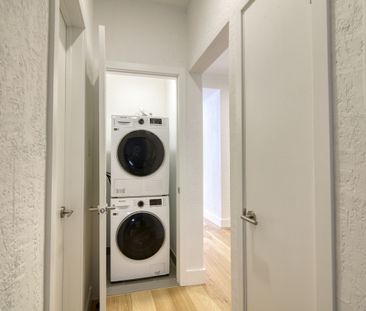 4930 Queen Mary Road - Photo 2