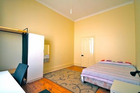 5-bedroom shared house / townhouse, Henley Beach Road - Photo 3