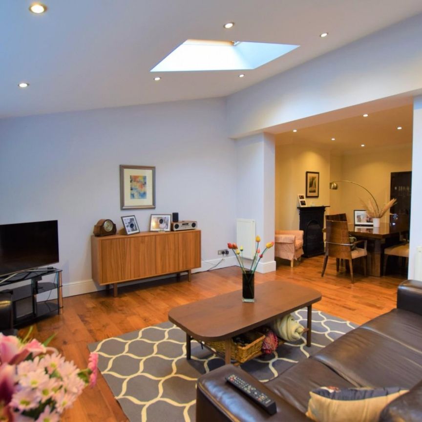 4 bedroom House To Let - Photo 1