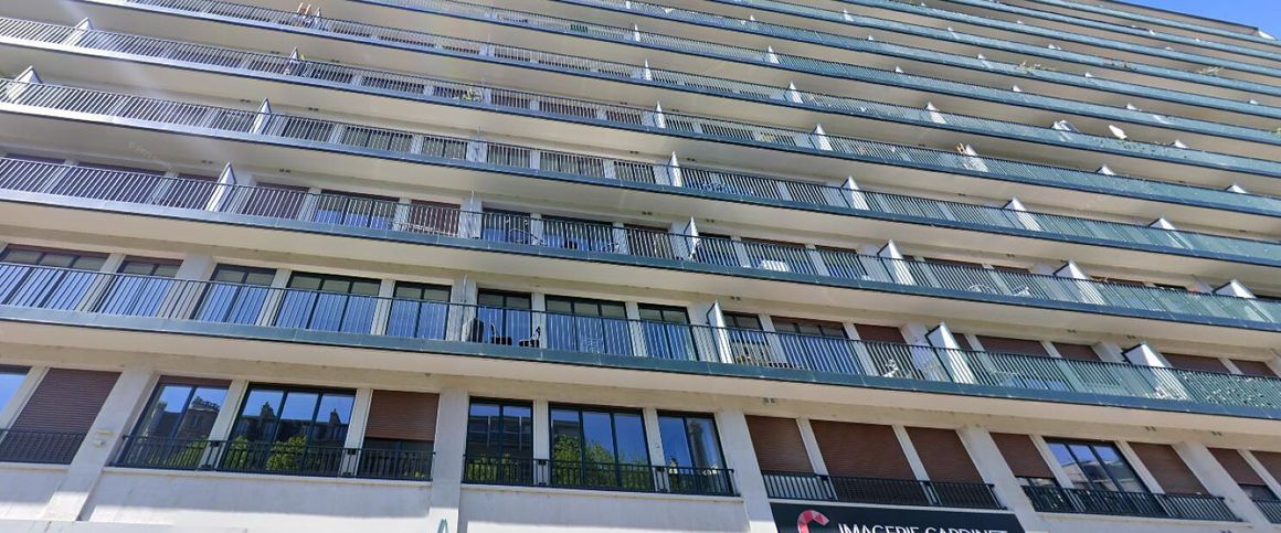 location Appartement T3 DE 64m² À PARIS 15 - Photo 1