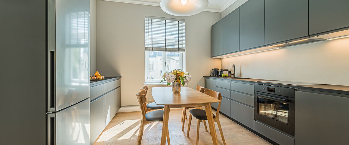 City-Residence: Komplett sanierte und neu möblierte 3,5-Zi.-Wohnung mit 2 Schlafzimmern - Photo 1