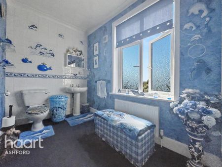 1 bedroom in a house share to rent - Photo 5