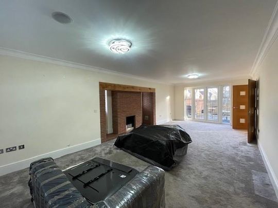 5 bedroom detached house to rent - Photo 1