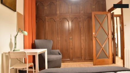 Gran Via de Ramón y Cajal, Valencia, Valencian Community 46007 - Photo 2