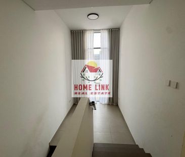 3 bedroom corner unit / Ready To Move - Photo 2