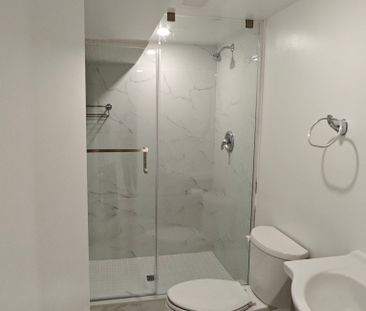 For Lease - 17 Boundy Crescent, Toronto, Ontario - Photo 4