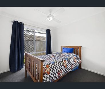 IDEAL FAMILY HOME - Photo 6