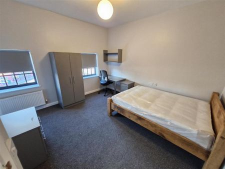 5 bedroom house share to rent - Photo 3