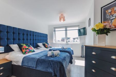 two bedroom - Photo 5