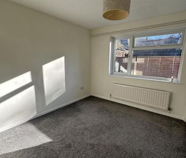 2 bedroom property to rent - Photo 3
