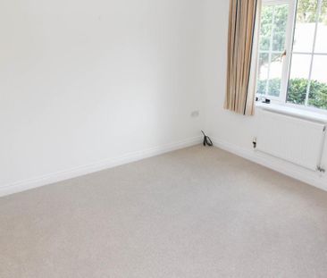 4 bedroom detached house to rent - Photo 5