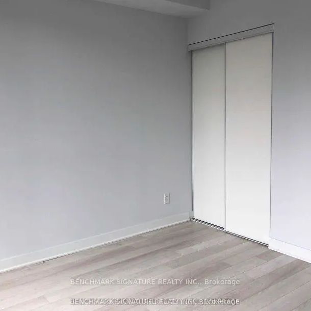 290 Adelaide Street W #2009 - Photo 1