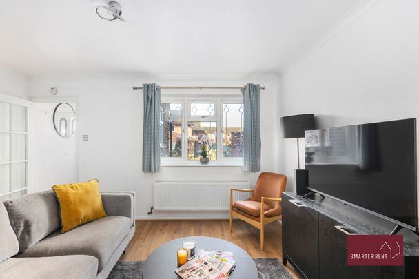 2 Bed House - Photo 1