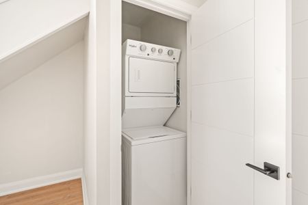 For Lease - 10 MCARTHUR Avenue Unit# 002, Vanier and Kingsview Park, Ontario - Photo 3