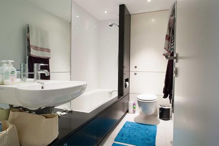 2 bedroom flat to rent - Photo 5