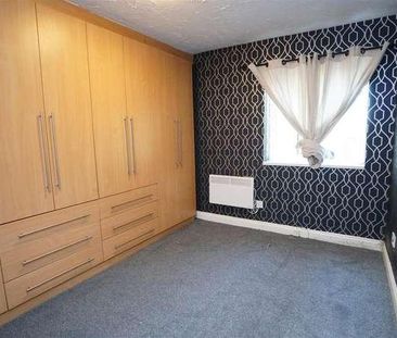 Nialls Court, Thackley, Bradford, BD10 - Photo 1