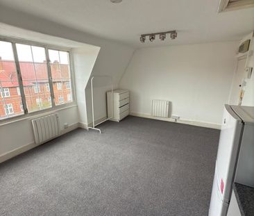 Studio Flat, Golders Green Road, NW11 - Photo 4