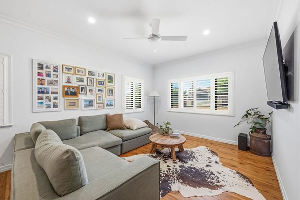 Beautiful Family Home in Prime Location + Pool - Photo 1