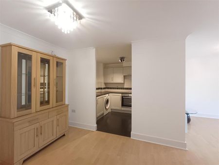 2 bedroom apartment to rent - Photo 5