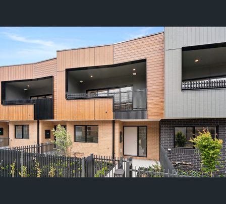 18 Kyle Road, Altona North, Vic 3025 - Photo 1