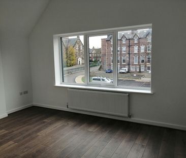 1 Bed Penthouse, Parkside East, CH43 - Photo 3