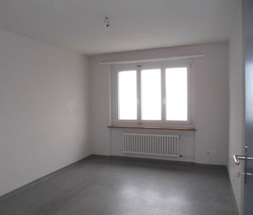 sonnige 4.5 Zi-Wohnung mit Blick auf Thusis - Foto 3