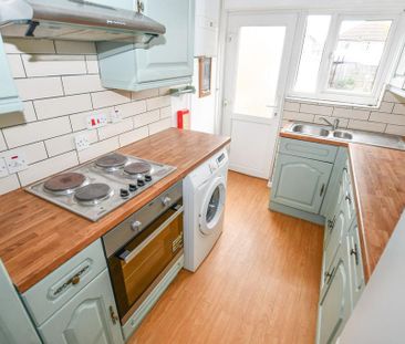 3 bedroom terraced house to rent - Photo 6