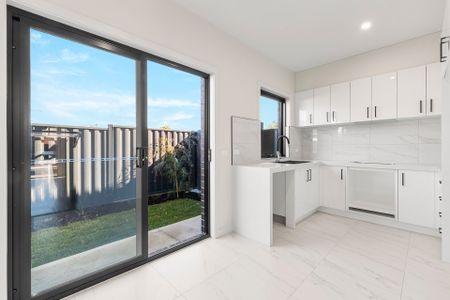 9B Beech Street, Thomastown - Photo 2