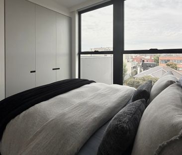 Caulfield South - Photo 4