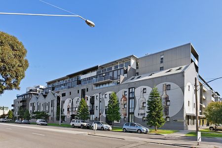 B202/19 Pickles Street, Port Melbourne VIC 3207 - Apartment For Rent | Domain - Photo 2