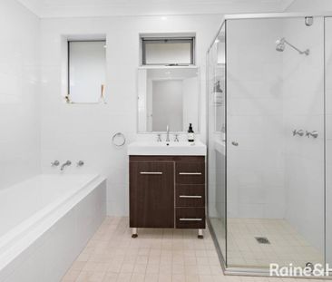 3-Bedroom House with Stunning Views of Jones Beach - Photo 3
